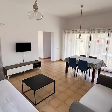 Anahi Homes Corralejo - Bicacarera 5 *